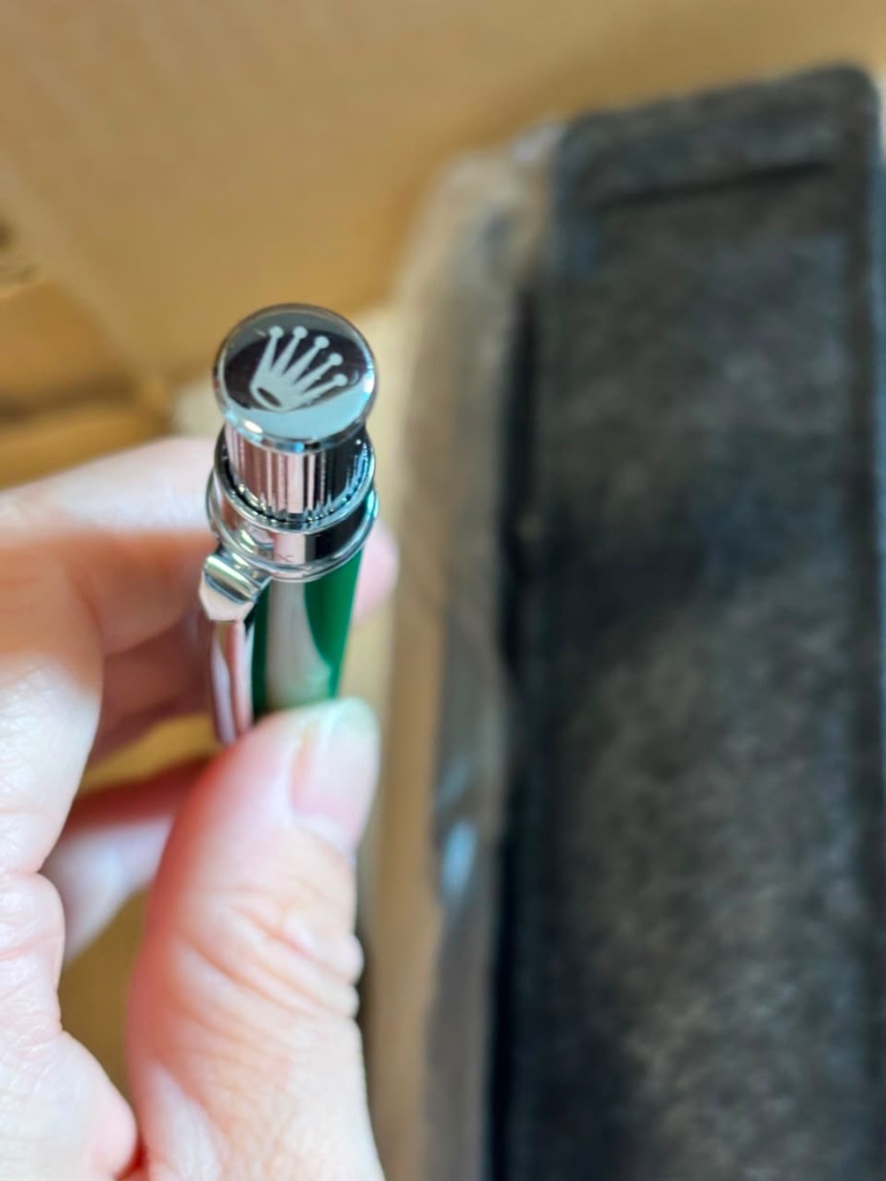 Authentic Rolex Green ballpoint pen - Picture 2 of 8